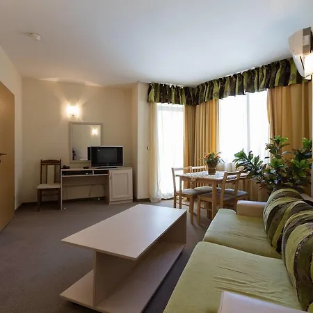 Apartment ❤ 1 Bedroom W Kitchen & Pool View ❤wz❤ Sunny Beach