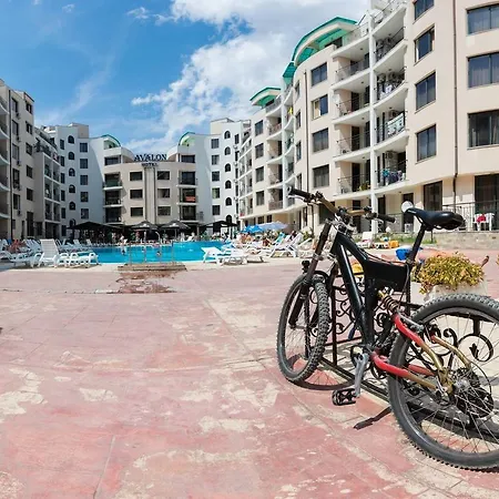 ❤ 1 Bedroom W Kitchen & Pool View ❤wz❤ * Sunny Beach